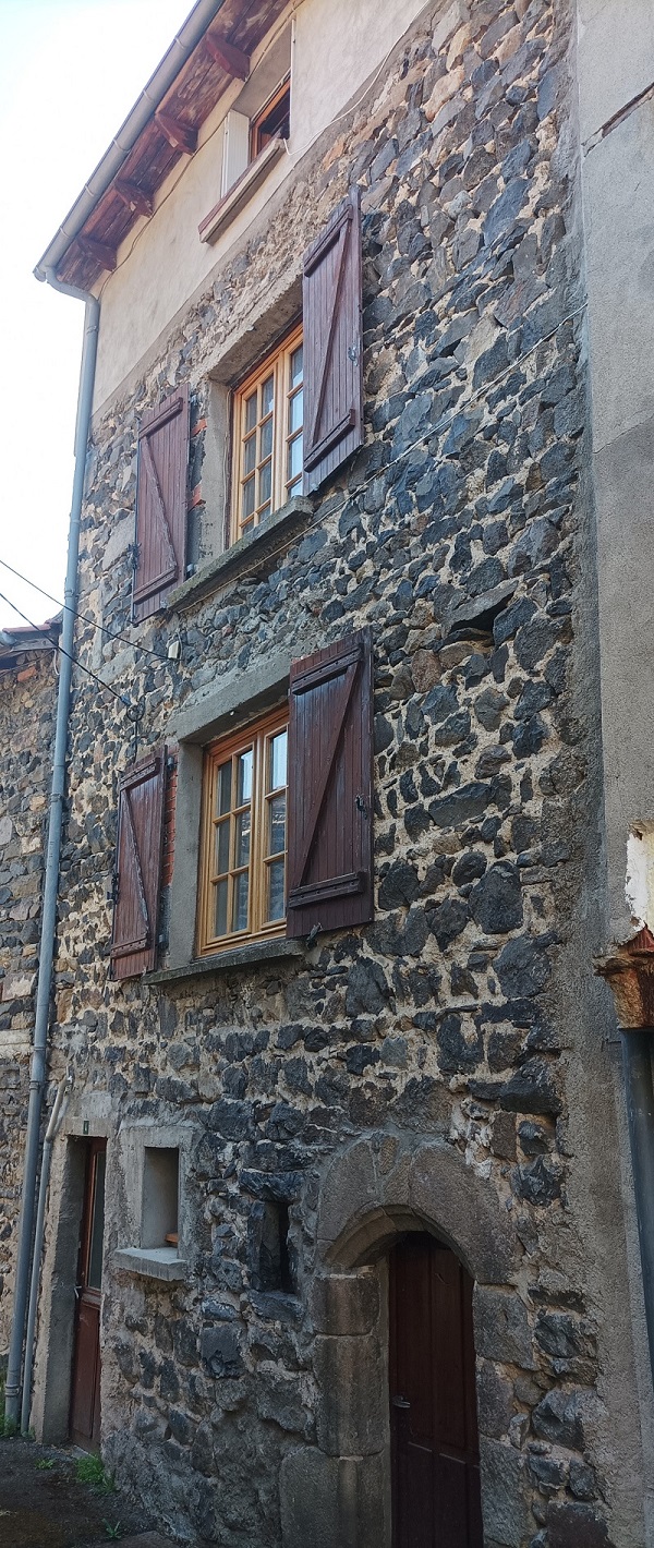 1 Chambre Chambres, ,1 Salle de bainsSalle de bain,Maison,A vendre,1190