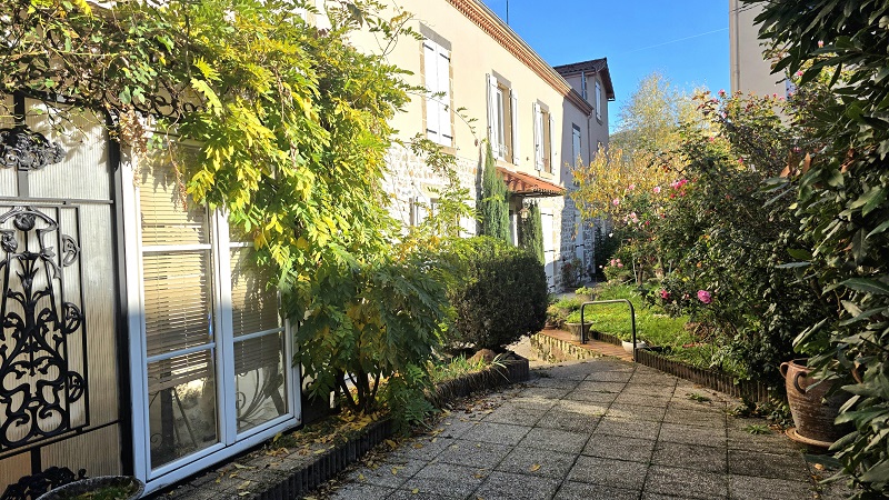 2 Salle de bainSalle de bain,Maison,A vendre,1181